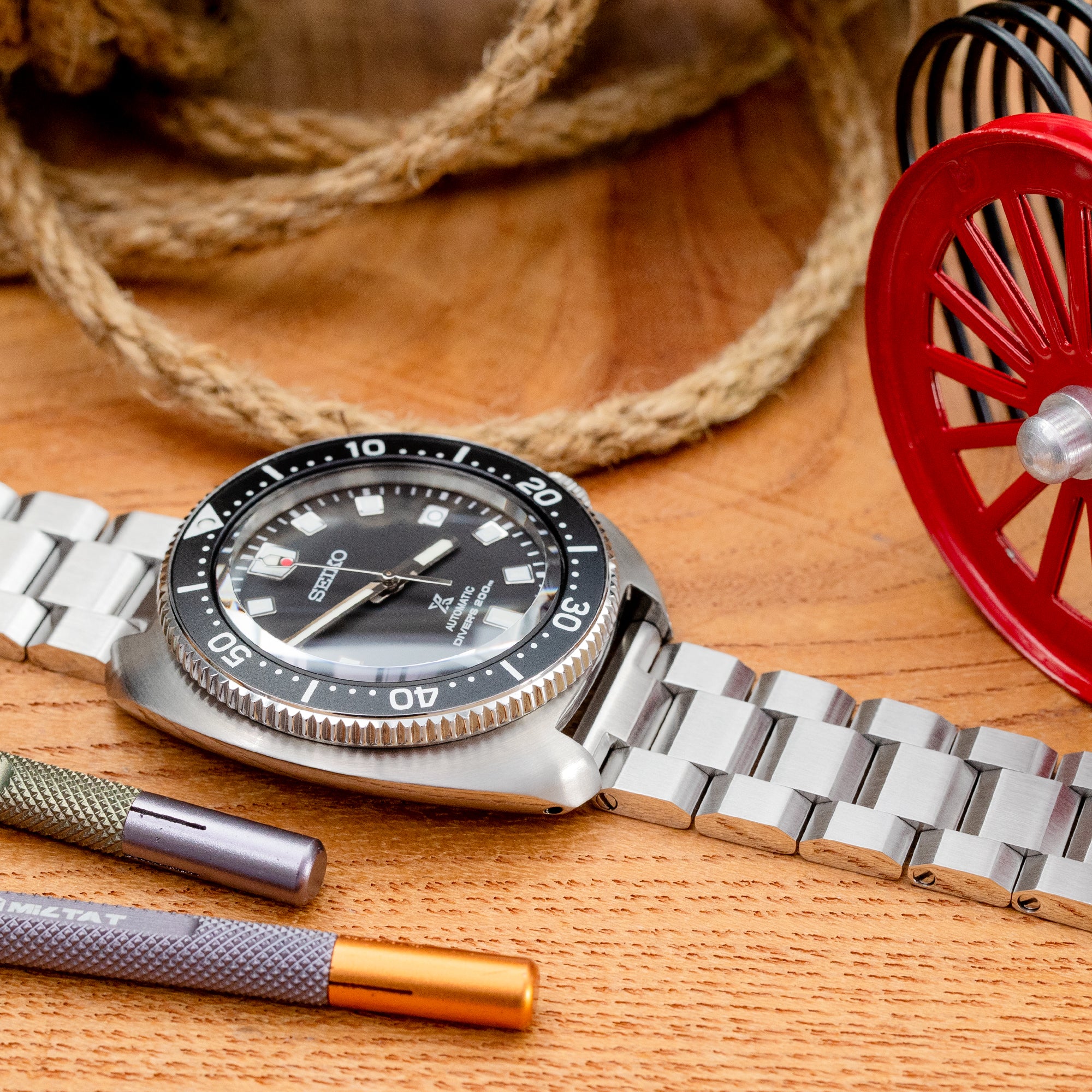 20mm Hexad III QR Watch Band Straight End Quick Release, 316L Stainless Steel Brushed V-Clasp - Image 3