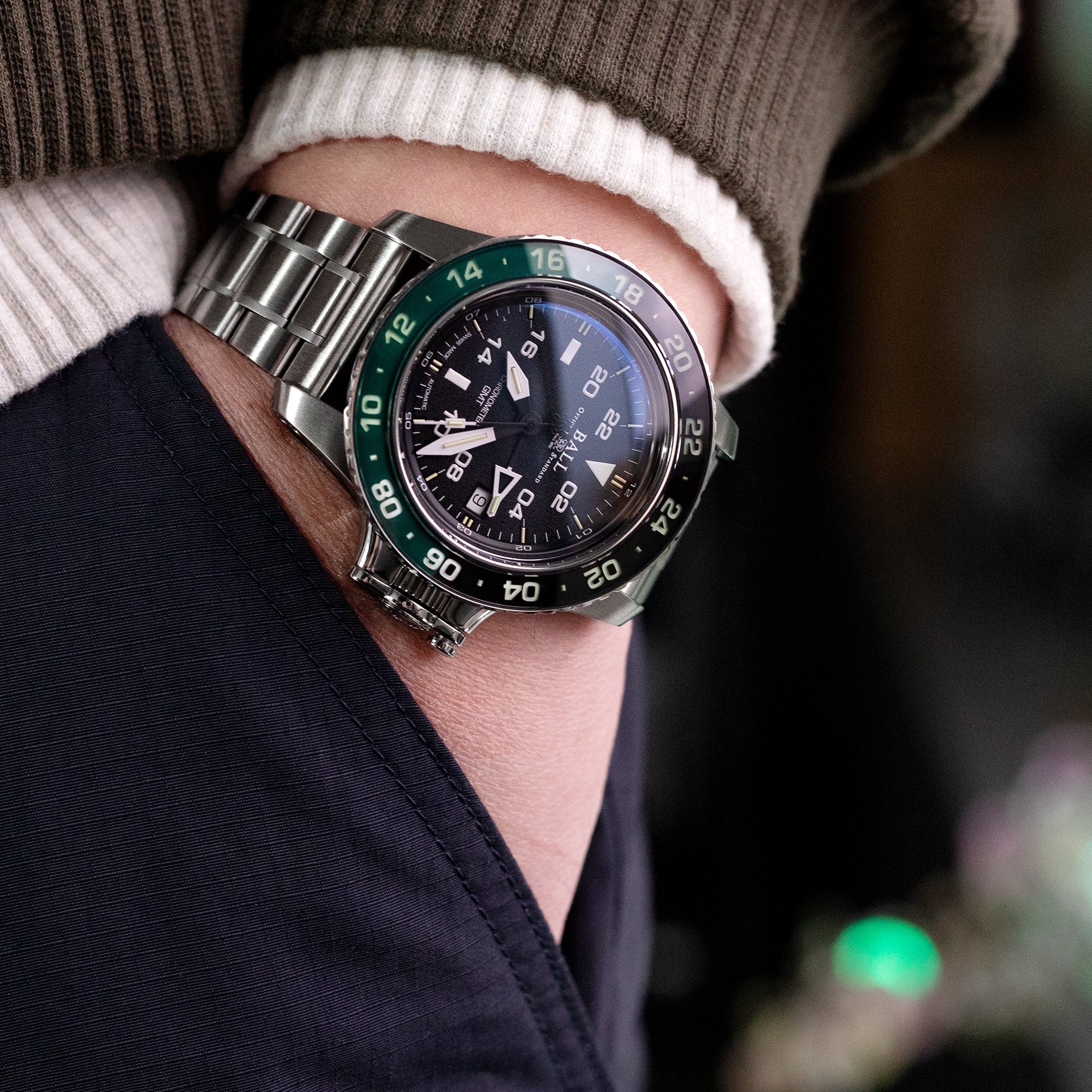 20mm or 22mm Entwine (Pull-Twist) QR Watch Band Straight End Quick Release, 316L Stainless Steel Brushed V-Clasp - Image 3