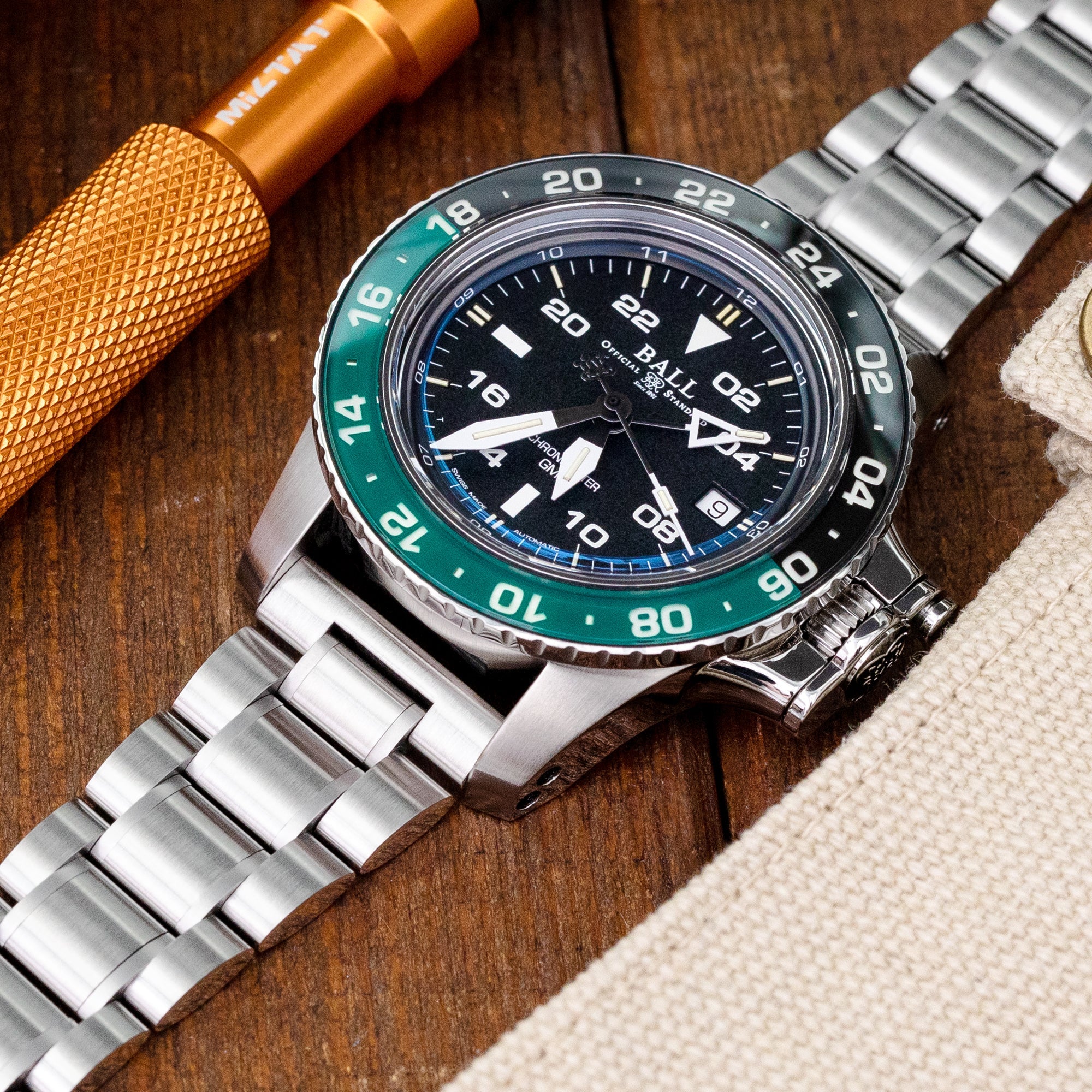 20mm or 22mm Entwine (Pull-Twist) QR Watch Band Straight End Quick Release, 316L Stainless Steel Brushed V-Clasp - Image 5