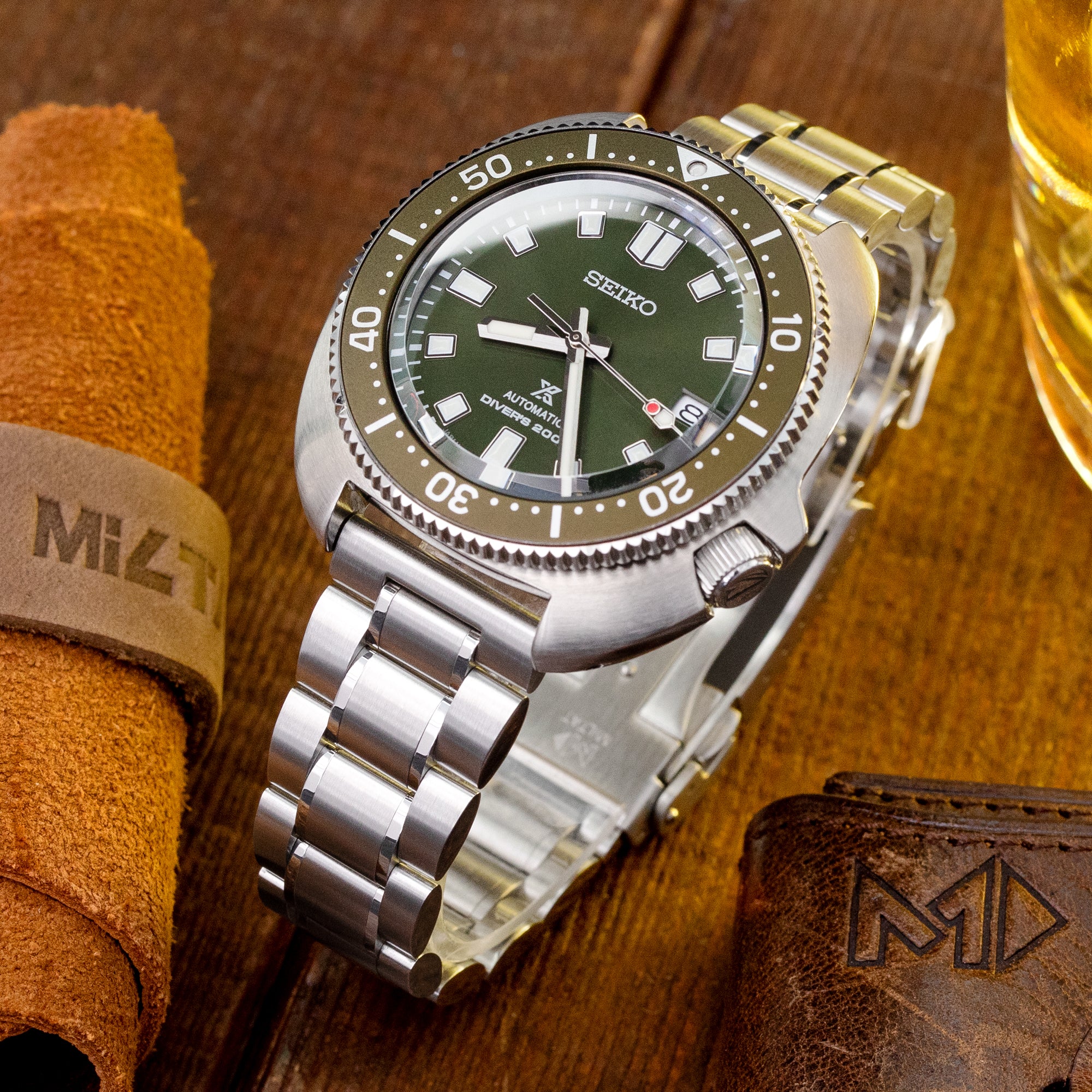 20mm or 22mm Entwine (Pull-Twist) QR Watch Band Straight End Quick Release, 316L Stainless Steel Brushed and Polished V-Clasp - Image 3