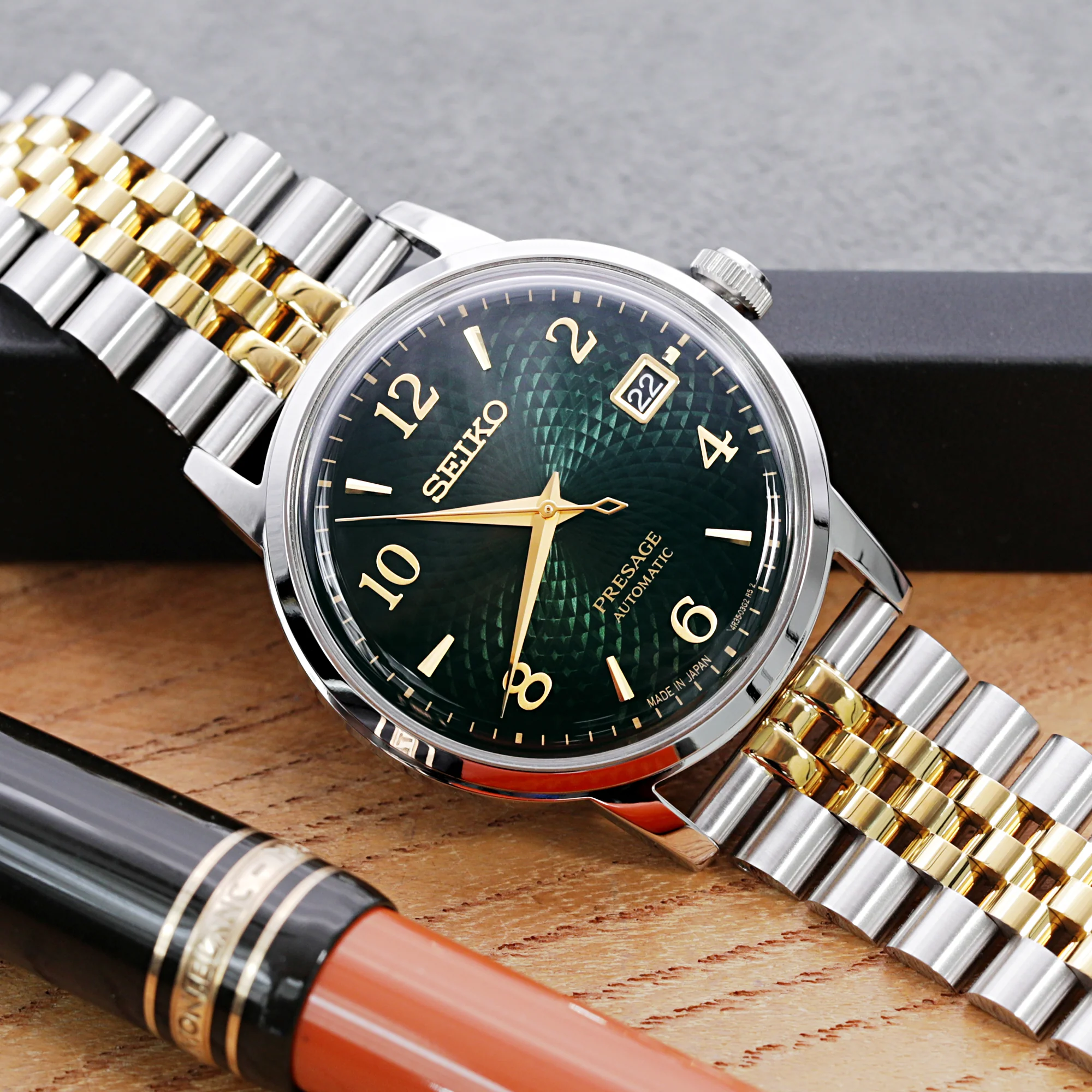 18mm, 19mm or 20mm Super-JUB II QR Watch Band Straight End Quick Release, 316L Stainless Steel Two Tone IP Gold V-Clasp - Image 3