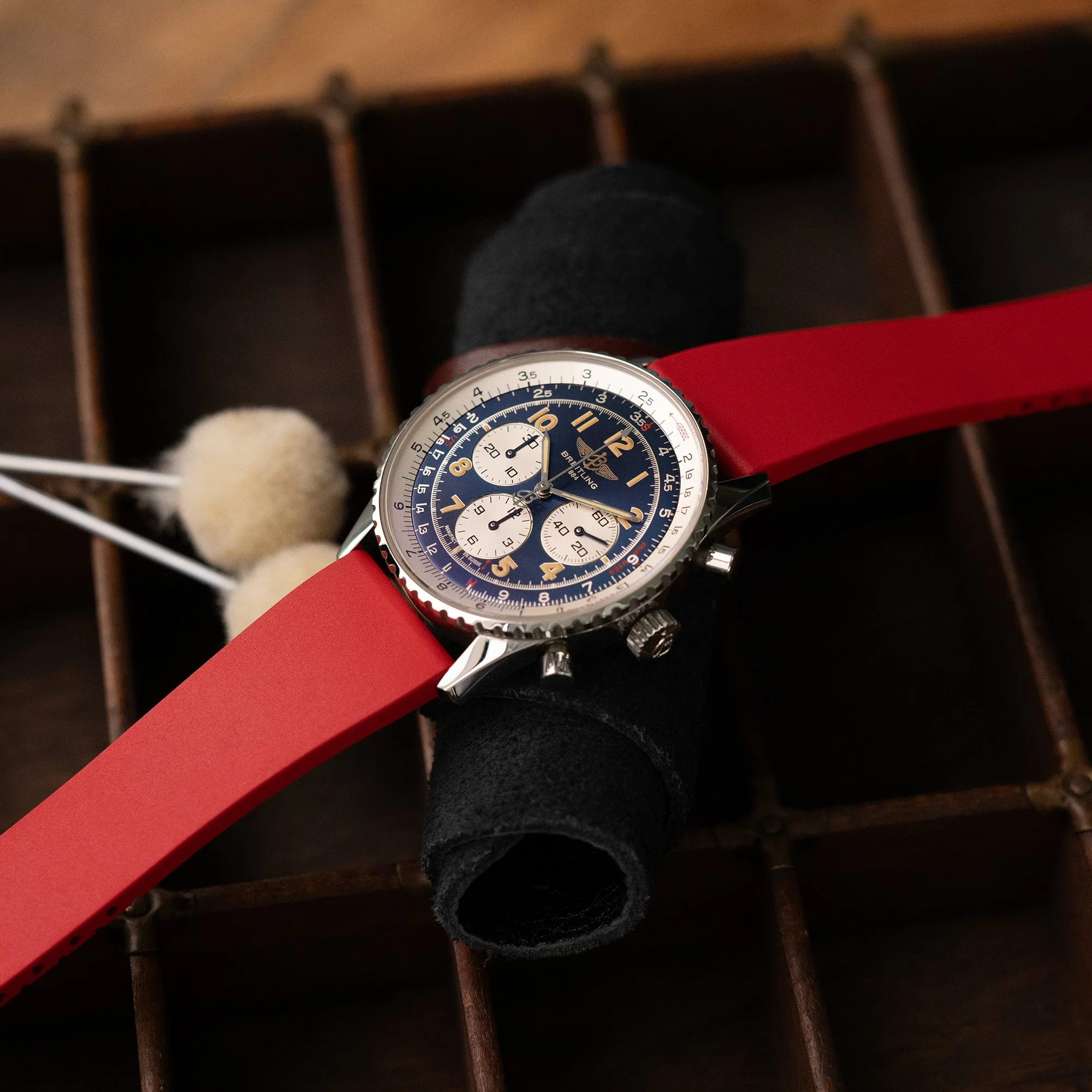 Quick Release FKM26 Red FKM Rubber watch strap - Image 3